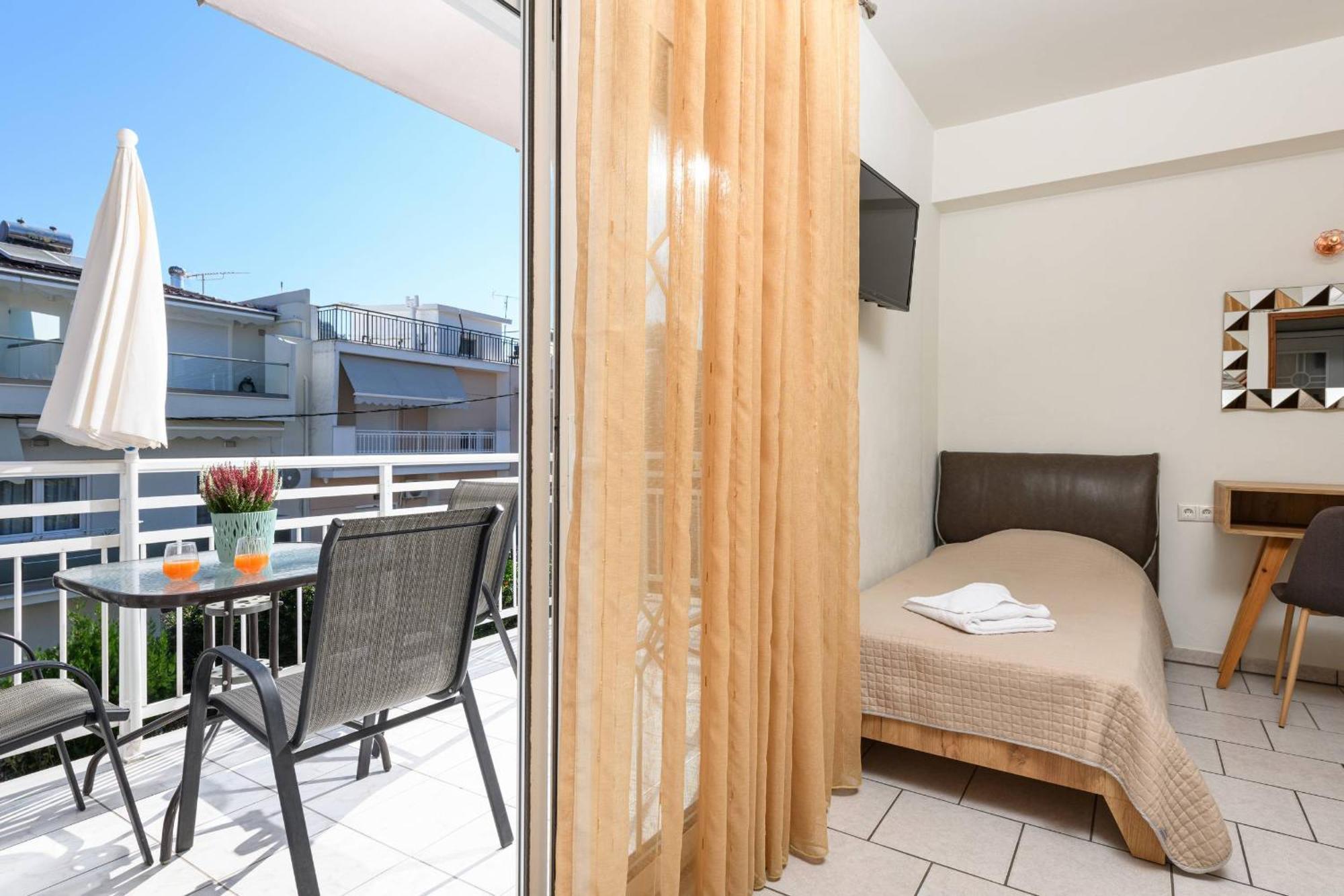 Studios Finikes Limenas  Exterior foto